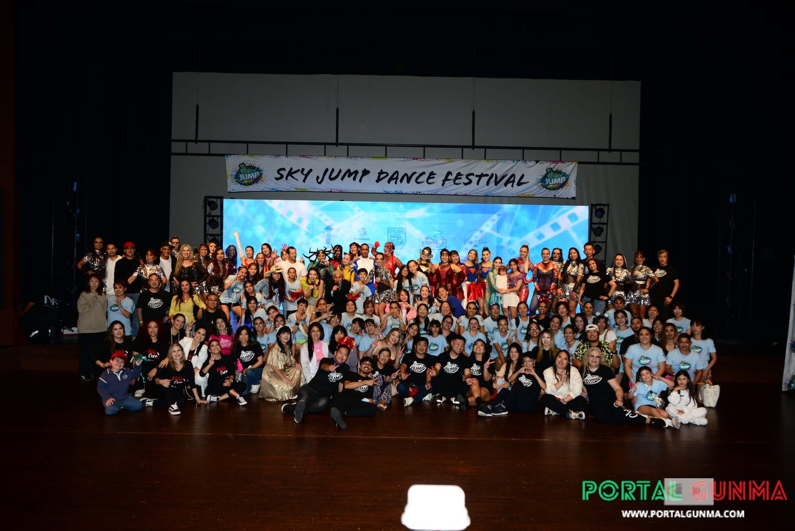 “Sky Jump Dance Festival 2024: O Encontro Perfeito entre Música, Aeróbica e Adrenalina!”